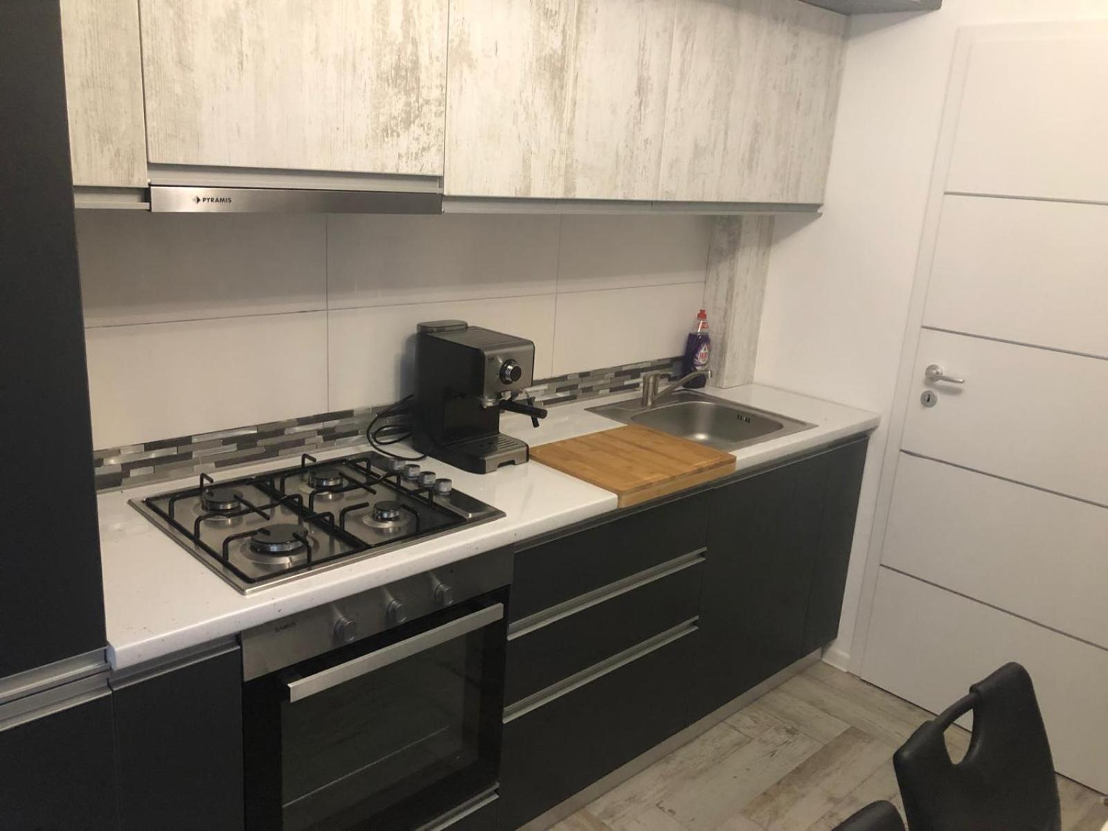 Parc Apartment Pitesti Luaran gambar